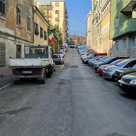 Al Castello Triest