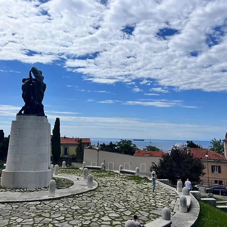 Daire Al Castello Trieste